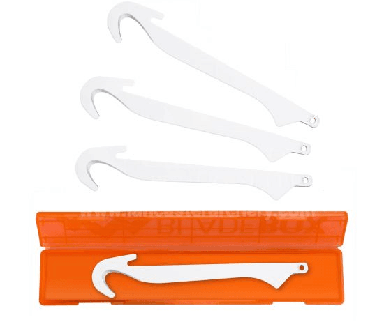 Outdoor-Edge-Replacement-Gut-Hook-Blade-for-Razor-Max.png